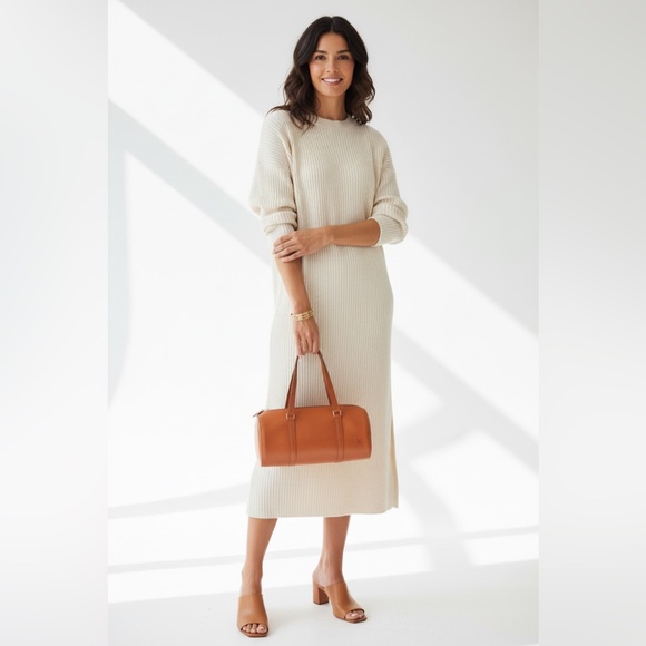 Louis Vuitton Handbags - Louis Vuitton Authentic Luxury Vintage Retro RARE Minimalist Epi Soufflot Bag